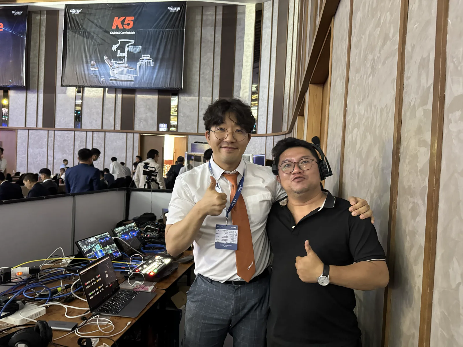 DNX crew and the client's technical team side by side at the desk
